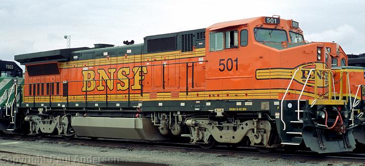 BNSF 501 B40-8W.jpg